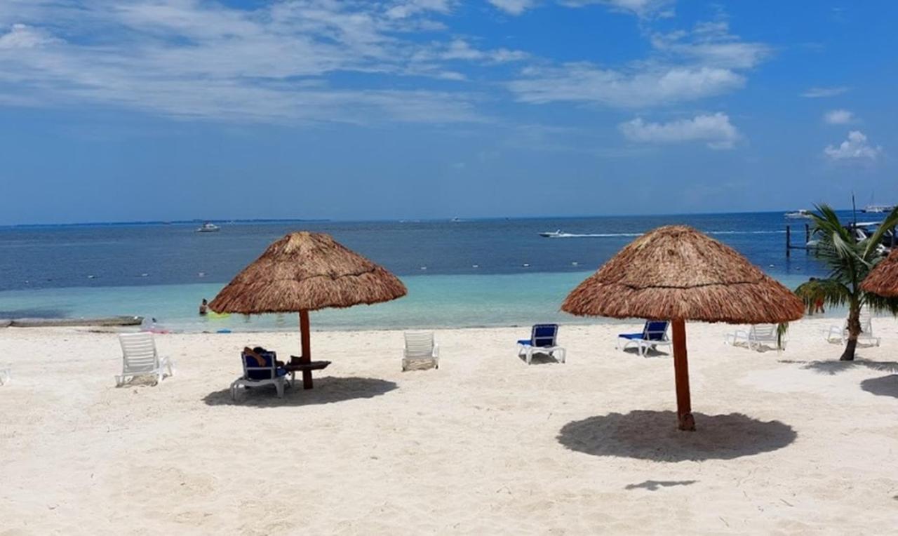 Oceanfront Condo At Unique Location Cancún Extérieur photo